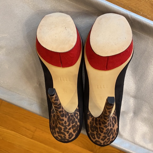 Sexy Black and Red Platform Pumps w/ Leopard Heel - Picture 5 of 6